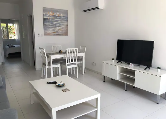 Apartamento Elegant Beachside - 1 Min Walk To Venus