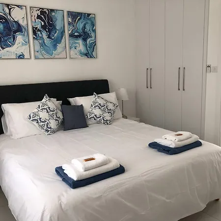 Appartamento Elegant Beachside - 1 Min Walk To Venus *