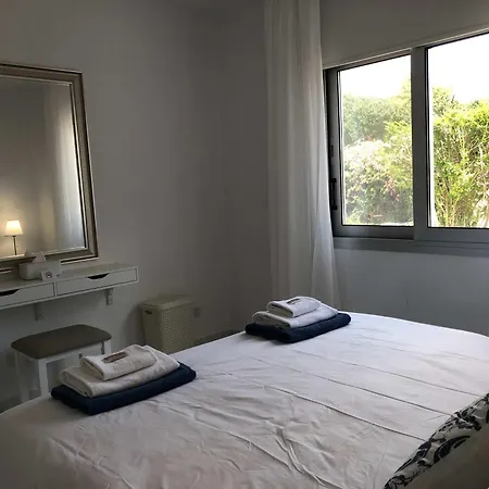 Elegant Beachside - 1 Min Walk To Venus פאפוס