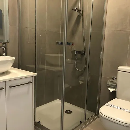 Apartament Elegant Beachside - 1 Min Walk To Venus Pafos